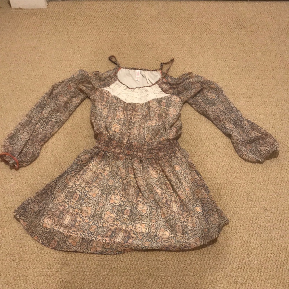 Dress with cut off shutters